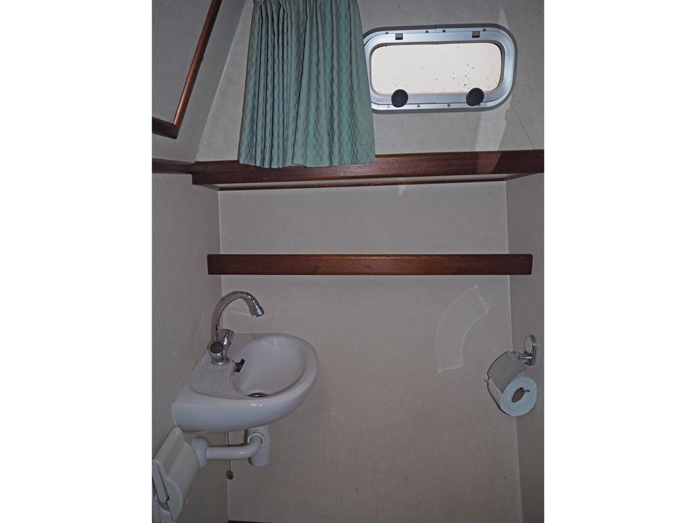 Fore ship, Accommodation